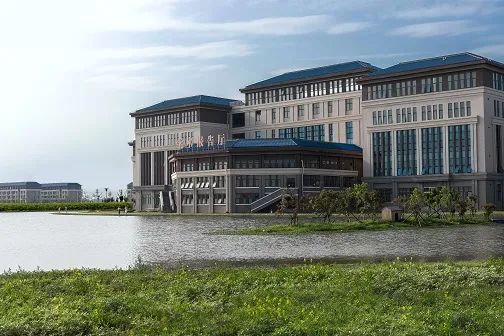 荆州学院人才招聘教师及行政职员 - 公告 - 长江人才网
